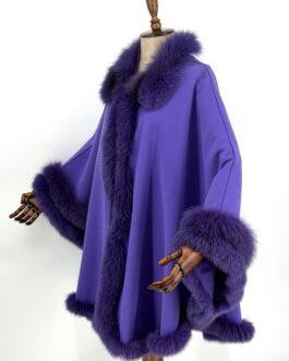 Овърсайз дамска кашмирена пелерина с естествен косъм в лилаво