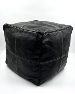 Квадратен пуф от естествена кожа в черен цвят