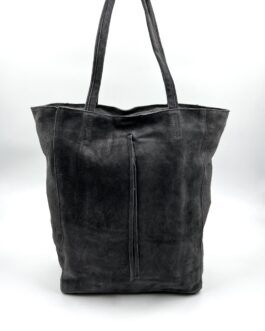 Дамска чанта тип торба от естествен велур в сиво