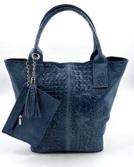 Дамска чанта тип торба от естествен велур в дънково синьо 220