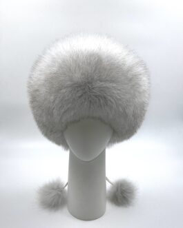 Дамска шапка от естествена кожа с естествен косъм в бяло