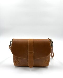 Дамска чанта през рамо от естествена кожа в кафяво 0417