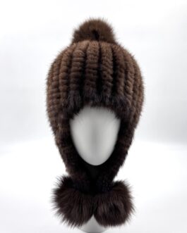 Дамска шапка от естествен косъм на норка с три помпона в кафяво 2