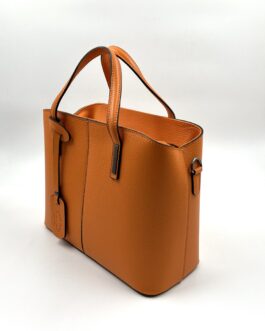 Дамска чанта от естествена кожа в оранжево