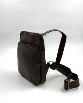 Мъжка чанта за през гърди от естествена кожа в тъмнокафяво