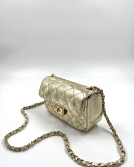 Луксозна малка чанта от естествена кожа в златисто