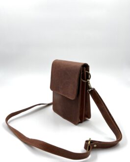 Компактна мъжка чанта от естествена кожа в кафяво 0445