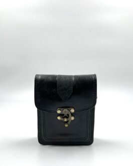 Малка чанта през рамо от естествена кожа в черно 01