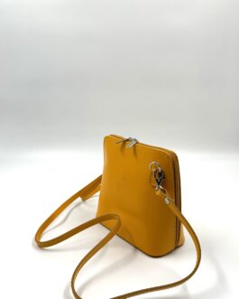 Малка дамска чанта през рамо от естествена кожа в жълто 404