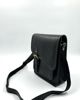 Мъжка чанта през рамо от естествена кожа в черно 0934