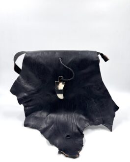 Мароканска чанта през рамо листо и рог в черно 0745