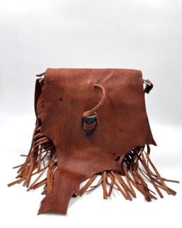 Мароканска чанта през рамо с ресни, листо и рог в кафяво 0655