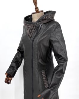 Дамско удължено яке с качулка от естествена кожа в тъмнозелено