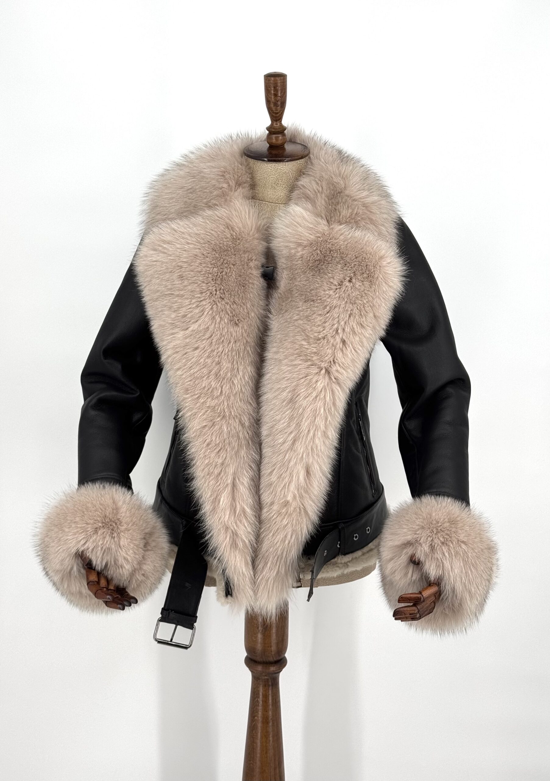 IMG_2299 кожух агнешка тула и естествен косъм лисица дамско палто качествени кожени палта и якета