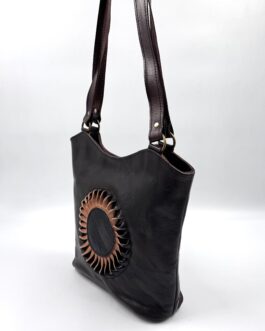 Дамска чанта със слънце от естествена кожа в тъмнокафяво 01920