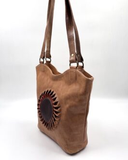 Дамска чанта със слънце от естествена кожа натурал 01920