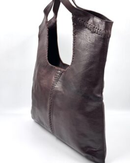 Голяма дамска чанта от естествена кожа в тъмнокафяво 8916