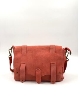 Дамска чанта през рамо от естествен велур в цвят сьомга 1237