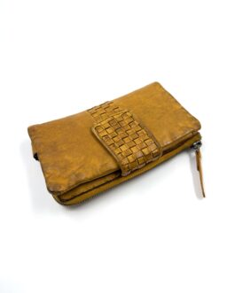 Дамски портфейл от естествена прана кожа в жълто 7014