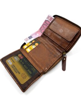 Компактен дамски портфейл от естествена прана кожа в кафяво 7017